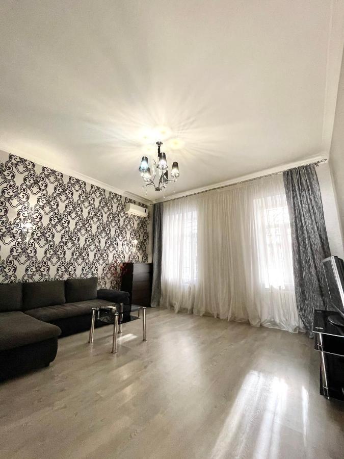 Cozy Apartment On Greek Street 15 Oldenburg Bagian luar foto