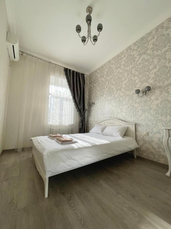 Cozy Apartment On Greek Street 15 Oldenburg Bagian luar foto